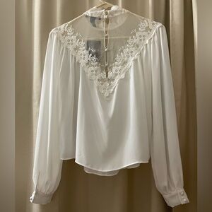 Forever 21 Woman top lace blouse long sleeve Ivory C-F small size